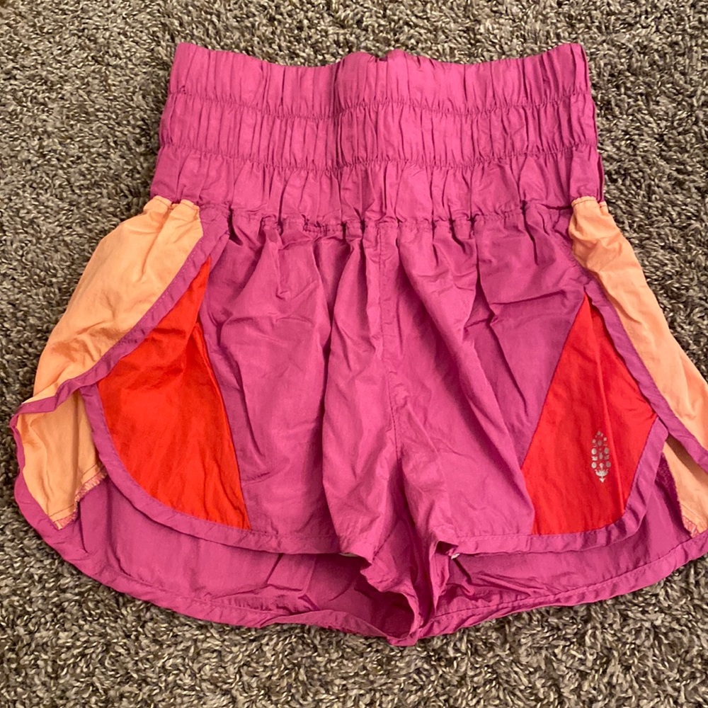 Barely worn free people The Way Home shorts! Size XS. perfect condition